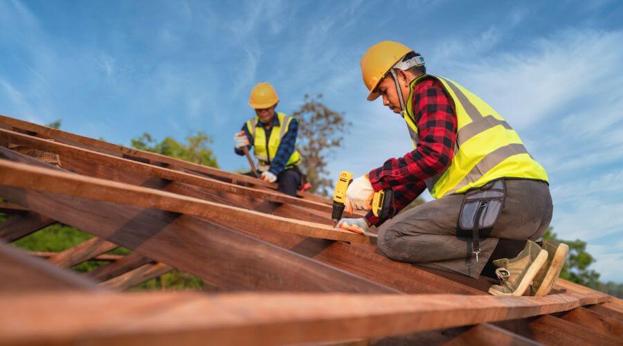 Professional Flat Roofing Installation services in Edwardsburg, MI